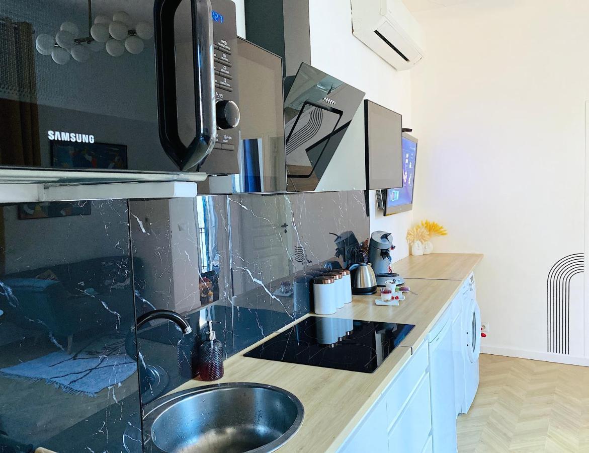 Appartement Sea - 2 Bedroom - Kitchen - Wifi - Tramway - Air Conditioner *